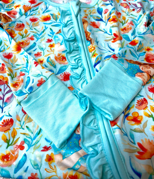 Loved by A Blossoming Mama Ruffle Zip